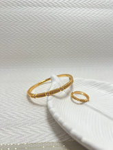 Sparkle Premium Bangle with Ring